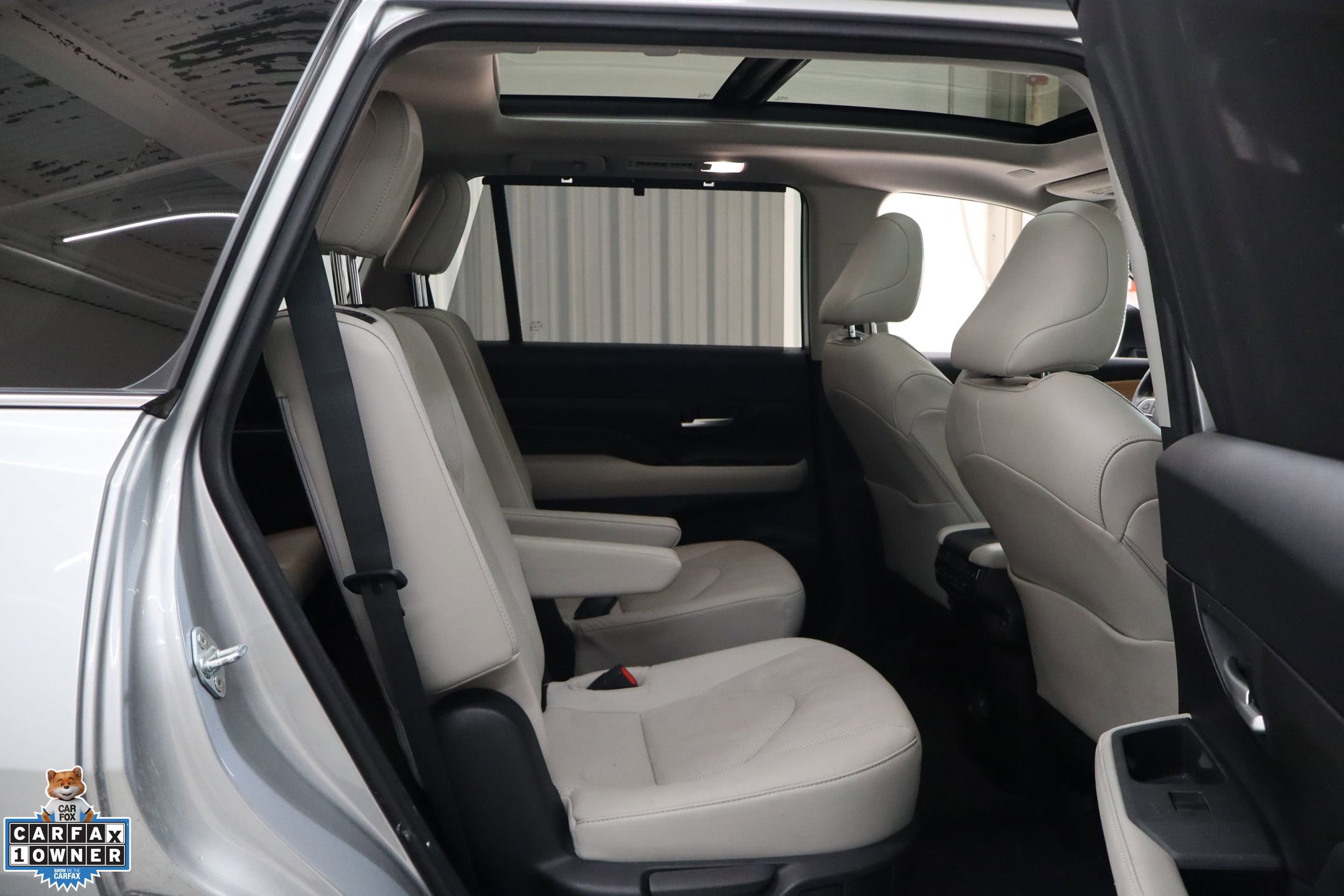 Used 2024 Toyota Grand Highlander AWD image 34