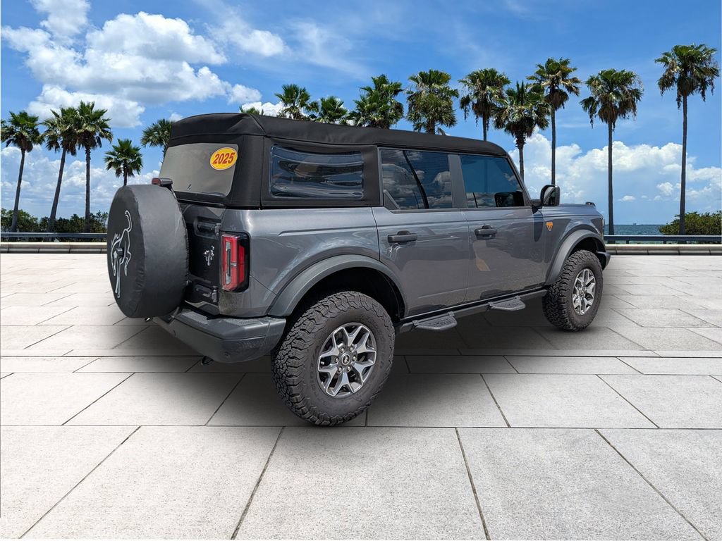 Certified 2025 Ford Bronco Badlands AWD/4WD image 6