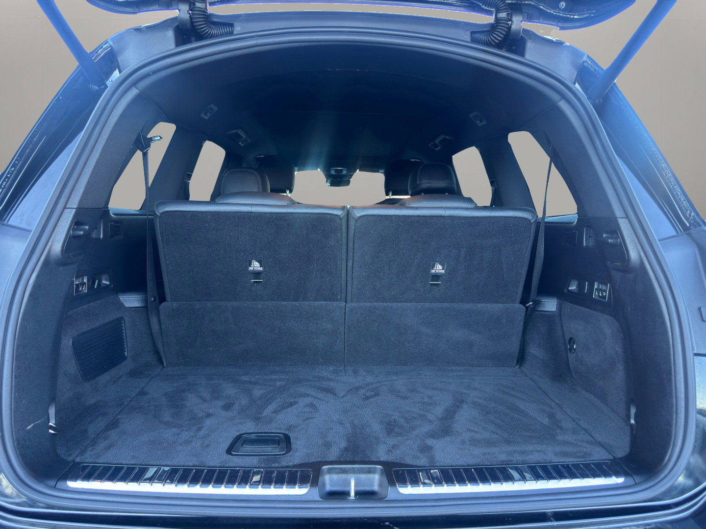 Used 2024 Mercedes-Benz GLS 450 4MATIC image 20