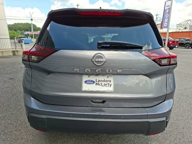Used 2024 Nissan Rogue S FWD image 4
