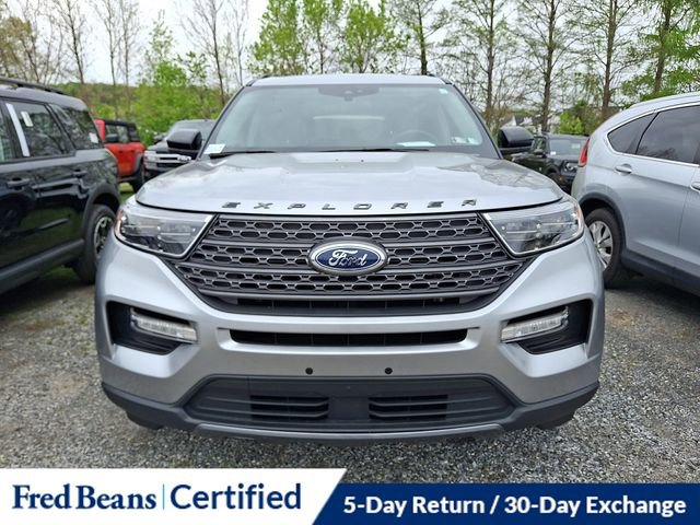 Certified 2022 Ford Explorer XLT w/ Equipment Group 202A AWD/4WD image 2