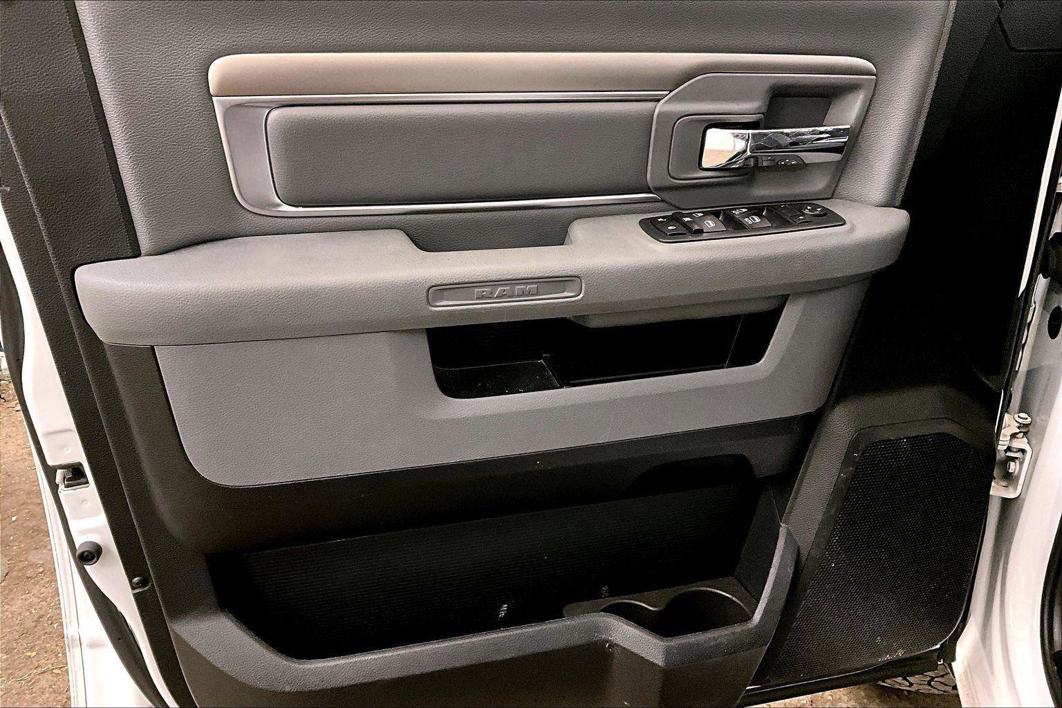 Used 2019 RAM 1500 Classic Warlock image 22