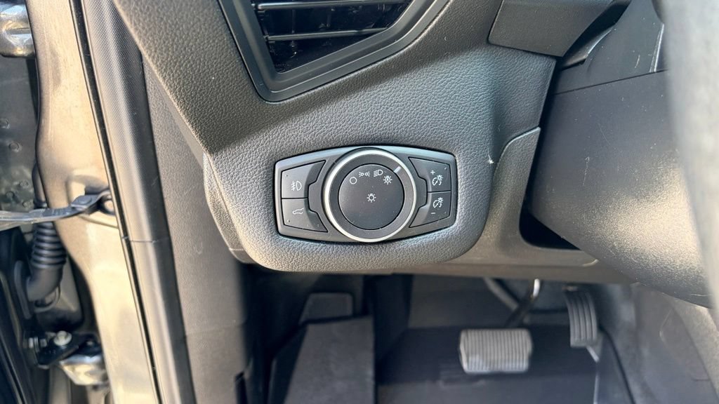Certified 2018 Ford Escape SE w/ SE Sync 3 Package AWD/4WD image 21