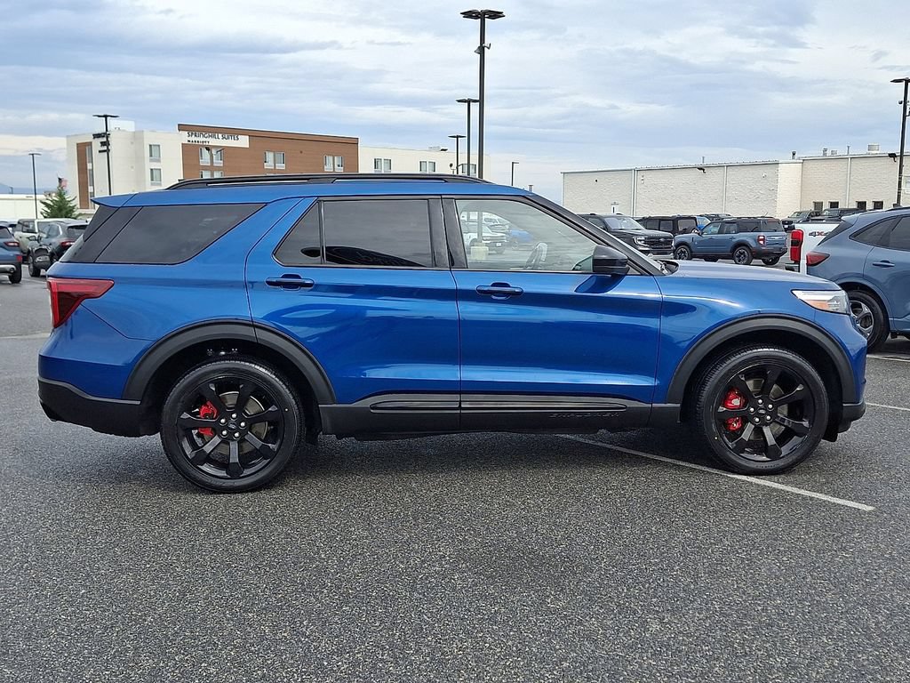Certified 2022 Ford Explorer ST w/ ST Street Pack AWD/4WD image 7