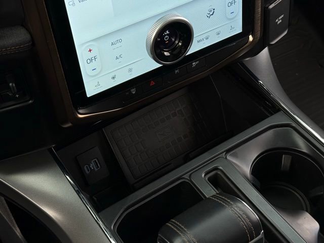 Certified 2022 Ford F150 Lightning Lariat w/ Equipment Group 511A High image 29