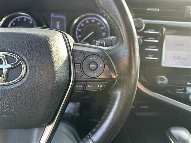 Used 2020 Toyota Camry SE image 29