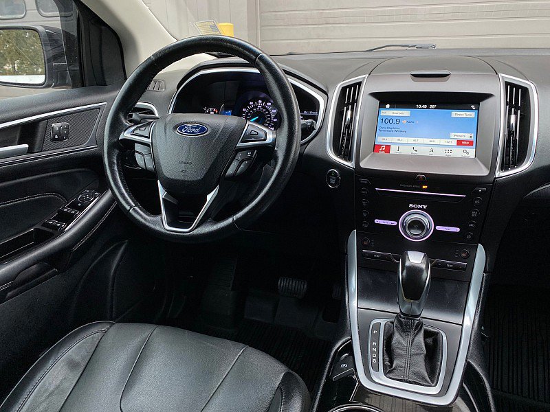 Certified 2018 Ford Edge Titanium w/ Technology Package image 19
