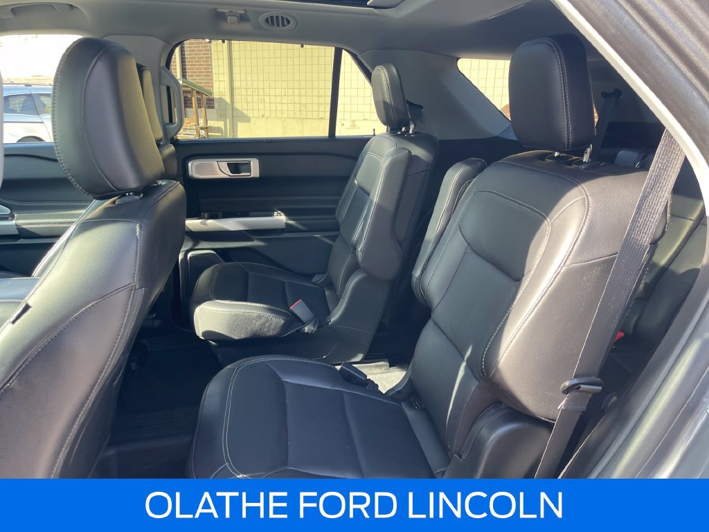 Certified 2023 Ford Explorer Limited w/ Limited Technology Package AWD/4WD image 22