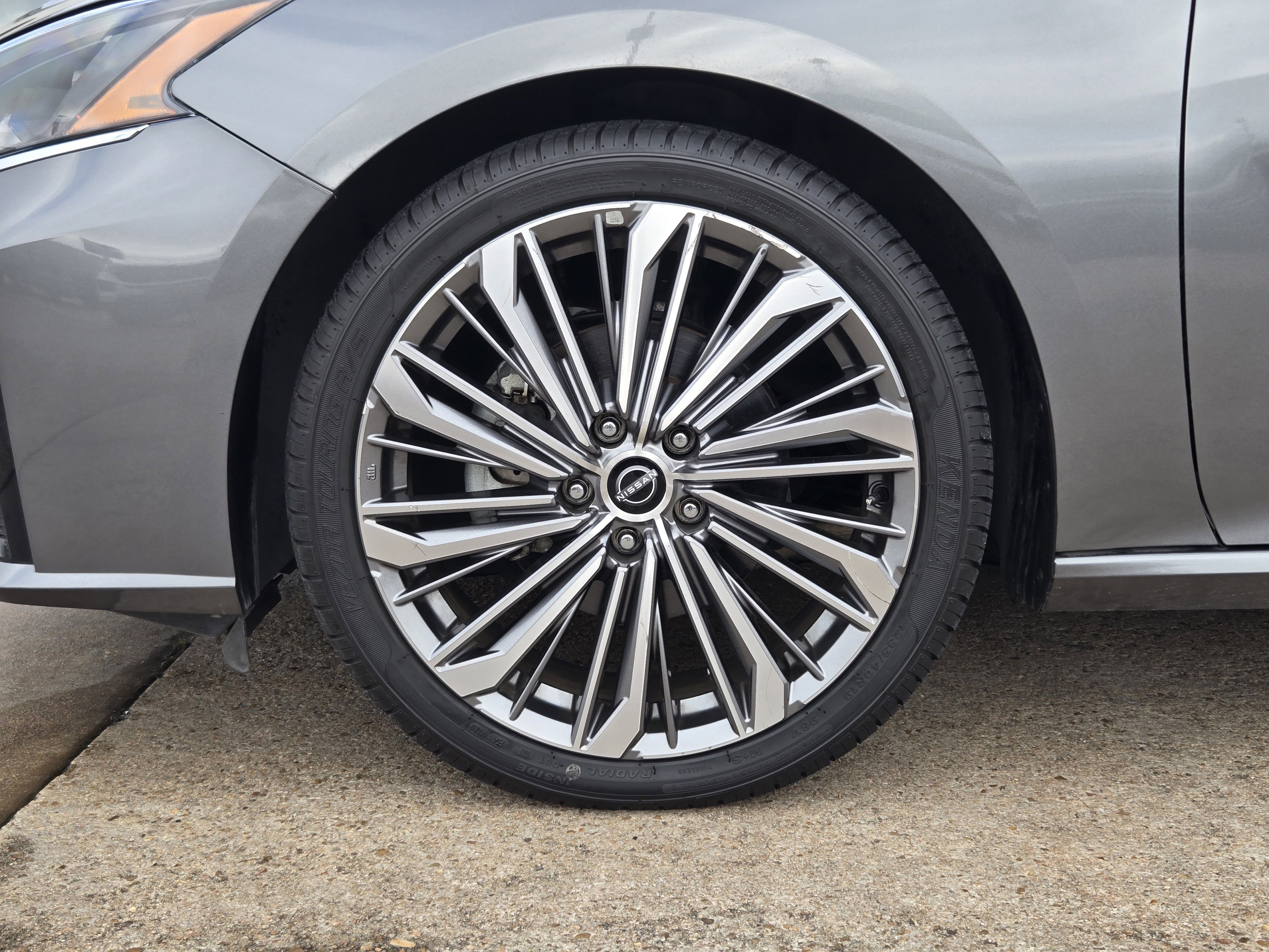 Used 2023 Nissan Altima 2.5 SL image 7