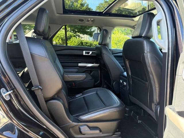 Certified 2022 Ford Explorer XLT AWD/4WD image 6