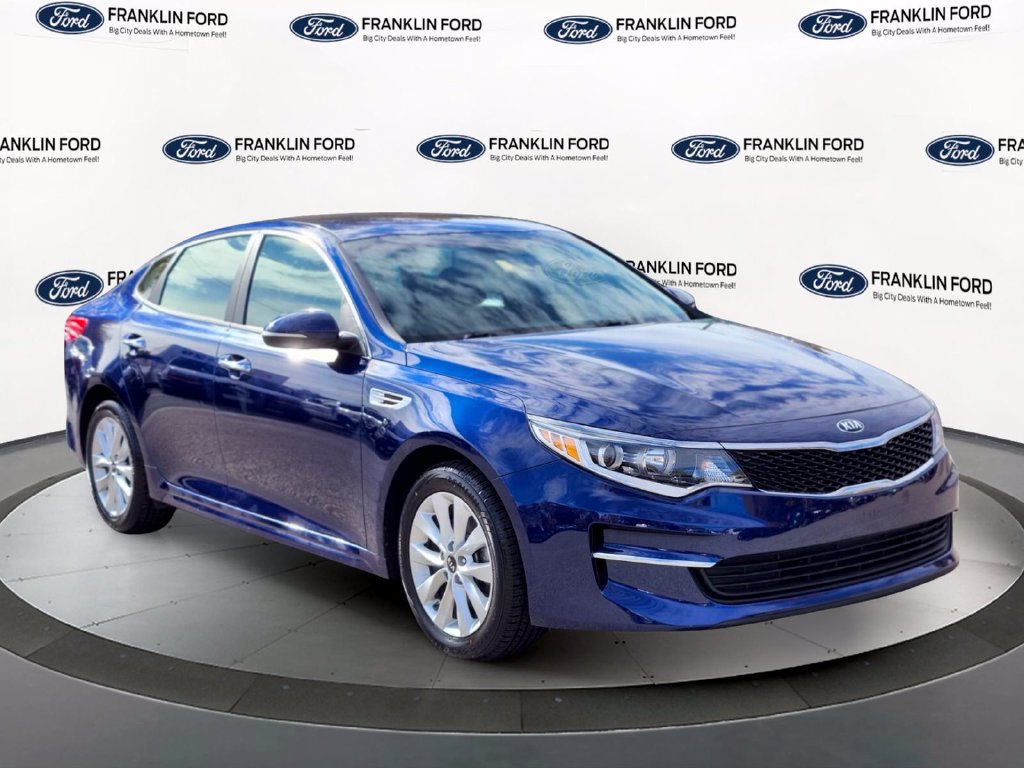 Used 2018 Kia Optima LX w/ 17" Alloy Wheels Package FWD image 7