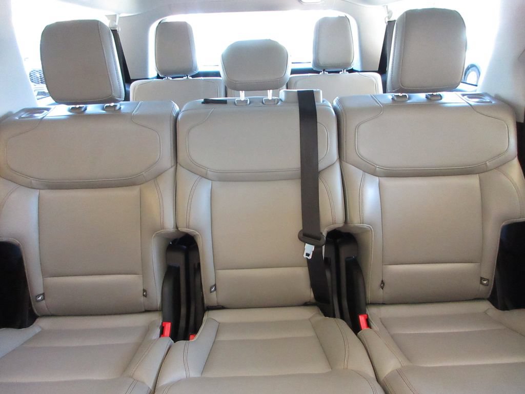 Certified 2025 Ford Expedition Max Active RWD image 21