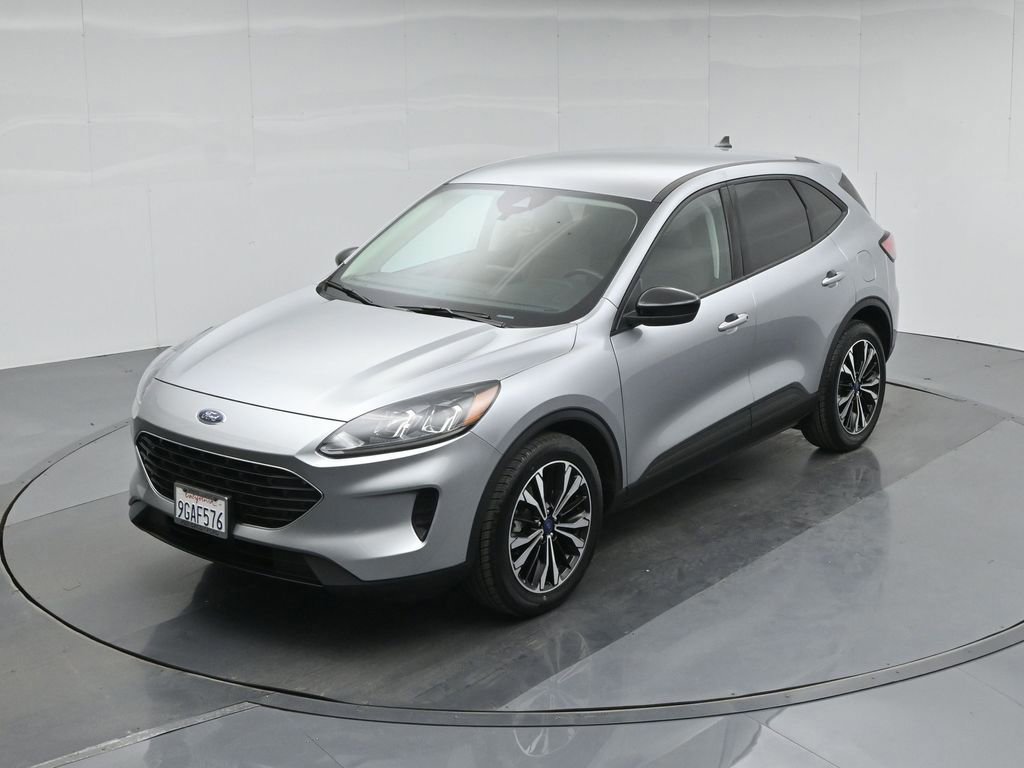 Certified 2022 Ford Escape SE w/ SE Sport Appearance Package image 28