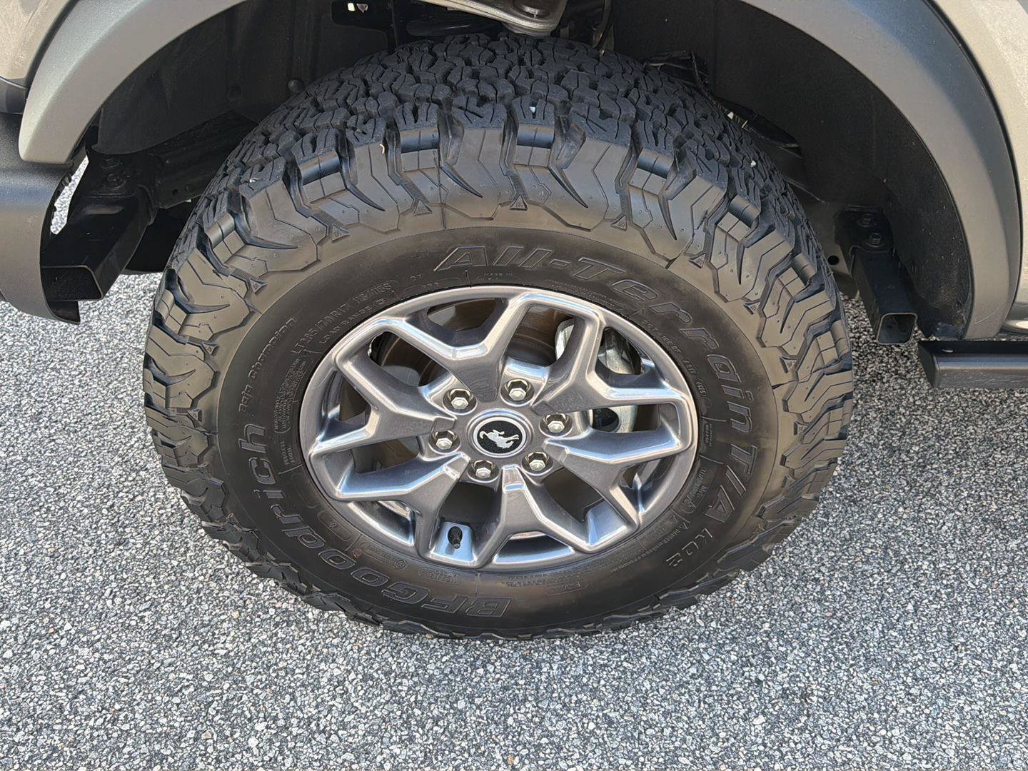 Certified 2025 Ford Bronco Badlands AWD/4WD image 38
