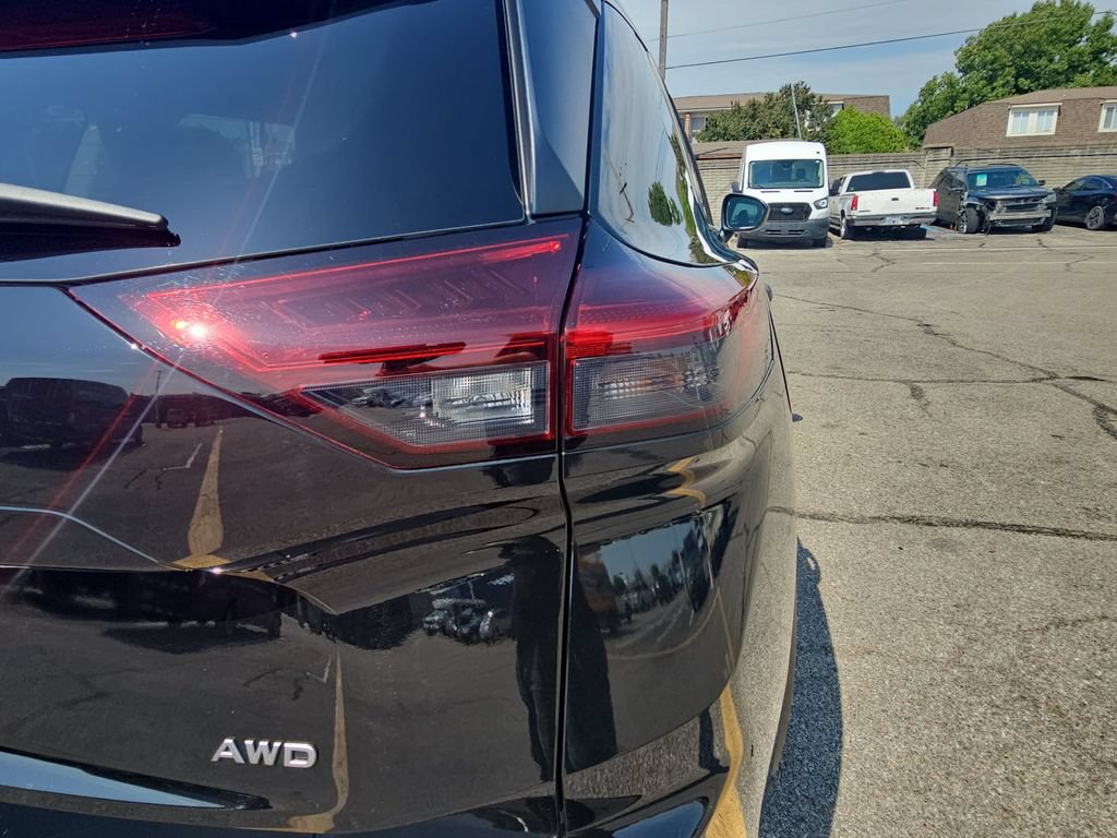 Used 2024 Nissan Rogue S AWD/4WD image 32