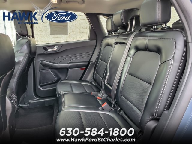 Certified 2024 Ford Escape Platinum w/ Class II Trailer Tow Package AWD/4WD image 10