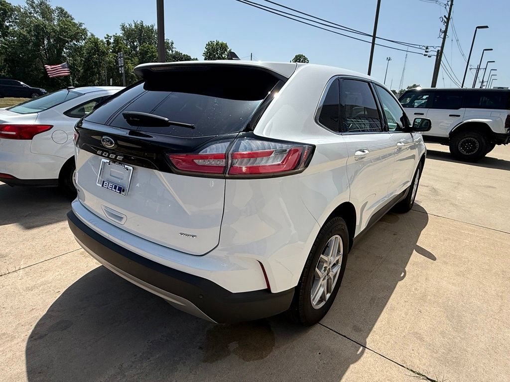 Certified 2024 Ford Edge SEL w/ Convenience Package AWD/4WD image 11