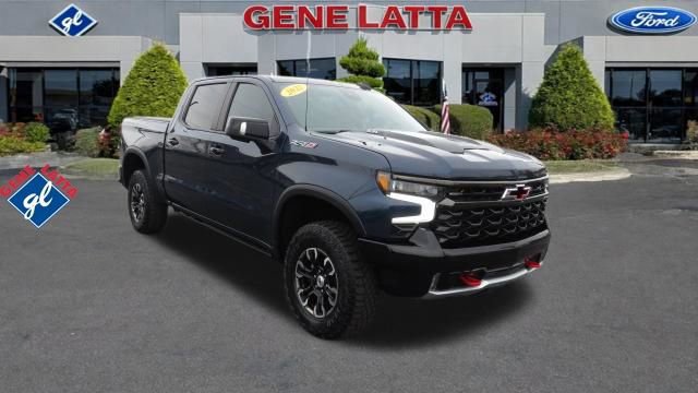 Used 2022 Chevrolet Silverado 1500 ZR2 w/ Technology Package image 7