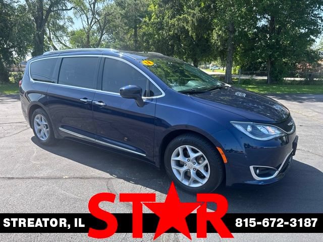 Used 2018 Chrysler Pacifica Touring-L Plus w/ Tire & Wheel Group FWD image 1