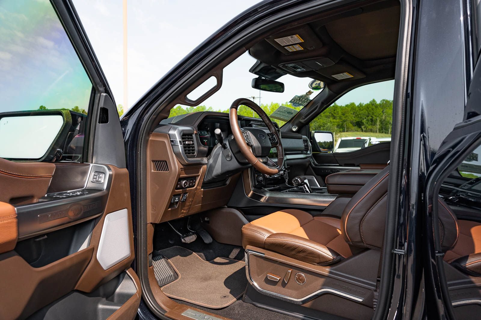Certified 2025 Ford F150 King Ranch w/ FX4 Off-Road Package AWD/4WD image 17