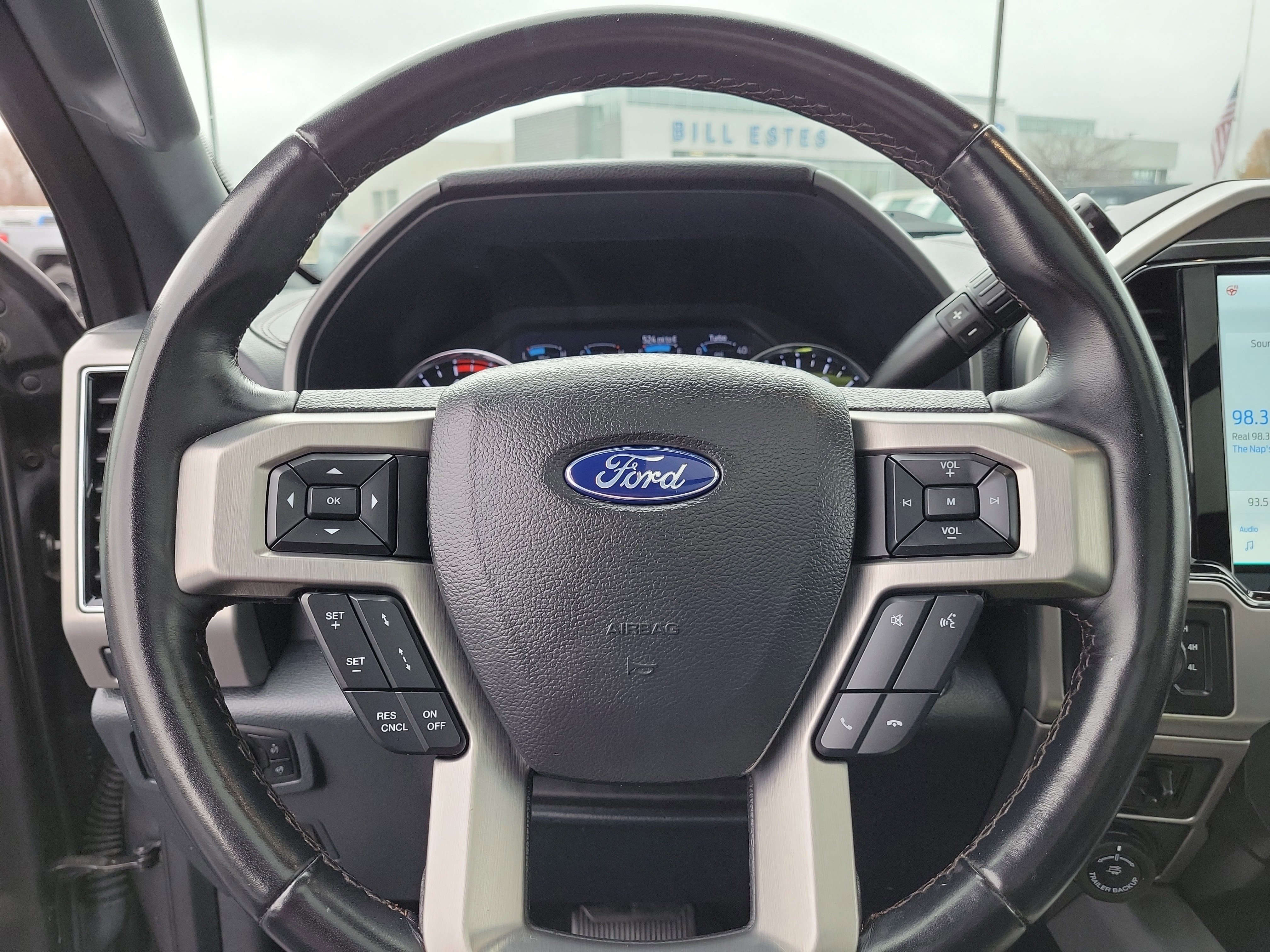 Certified 2022 Ford F250 Platinum w/ FX4 Off-Road Package image 26