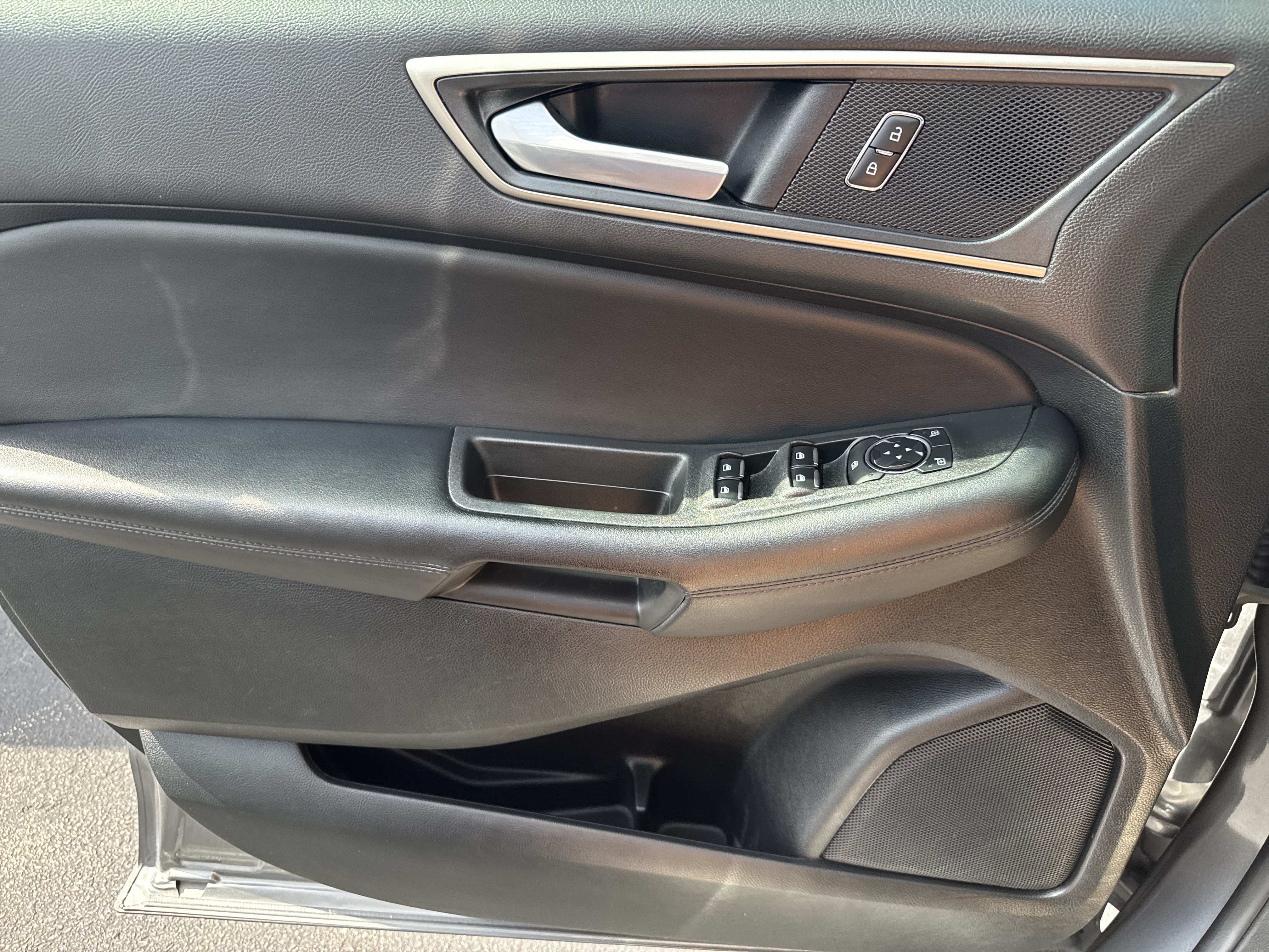 Certified 2024 Ford Edge SEL AWD/4WD image 15