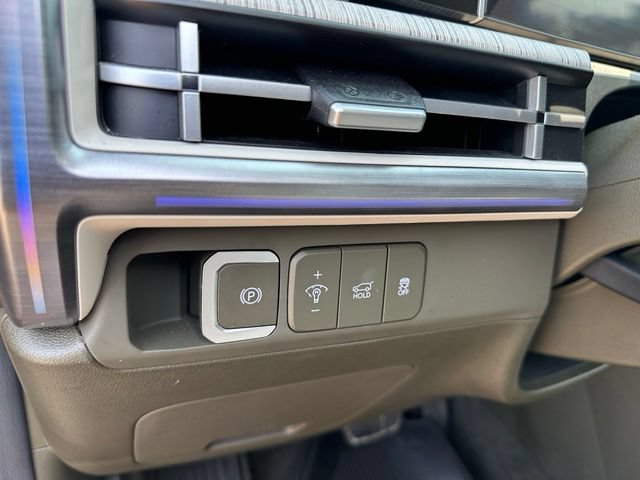 Used 2025 Hyundai Santa Fe Calligraphy AWD/4WD image 23