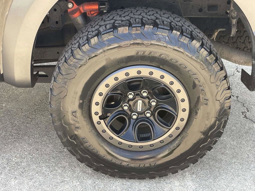 Certified 2022 Ford F150 Raptor w/ Equipment Group 801A High image 9