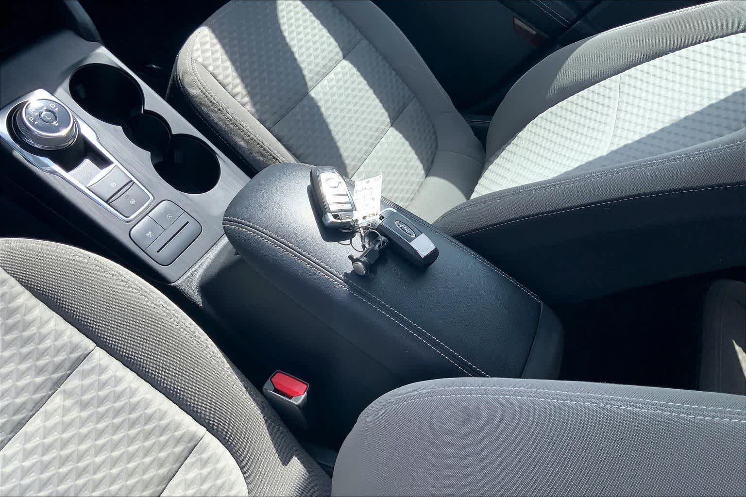 Certified 2022 Ford Escape SE w/ SE Sport Appearance Package FWD image 15