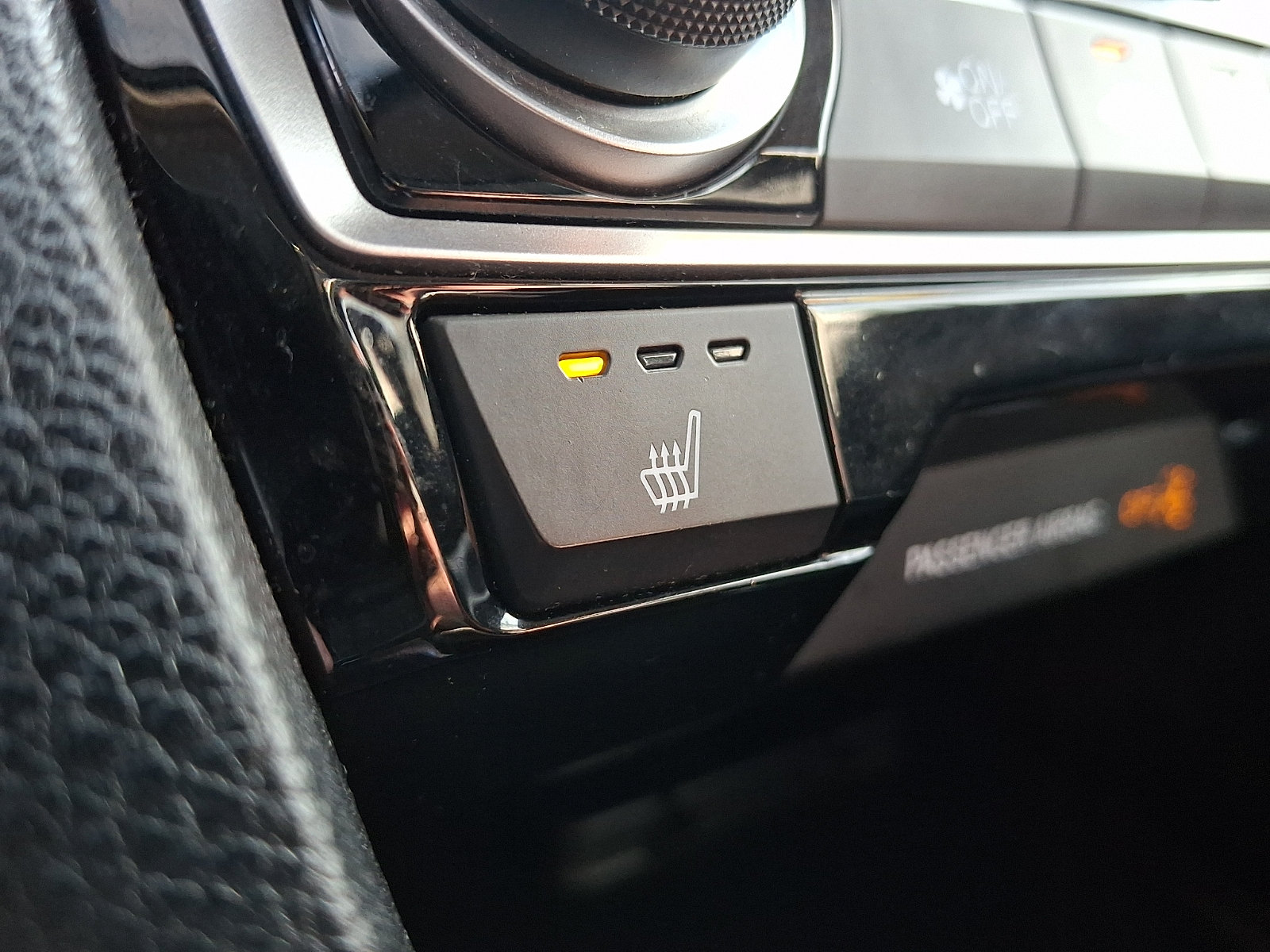 Used 2017 Honda Civic Touring image 32
