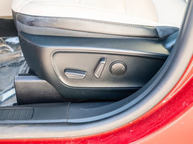 Certified 2020 Ford Escape Titanium w/ Titanium Premium Package 2.0 image 24