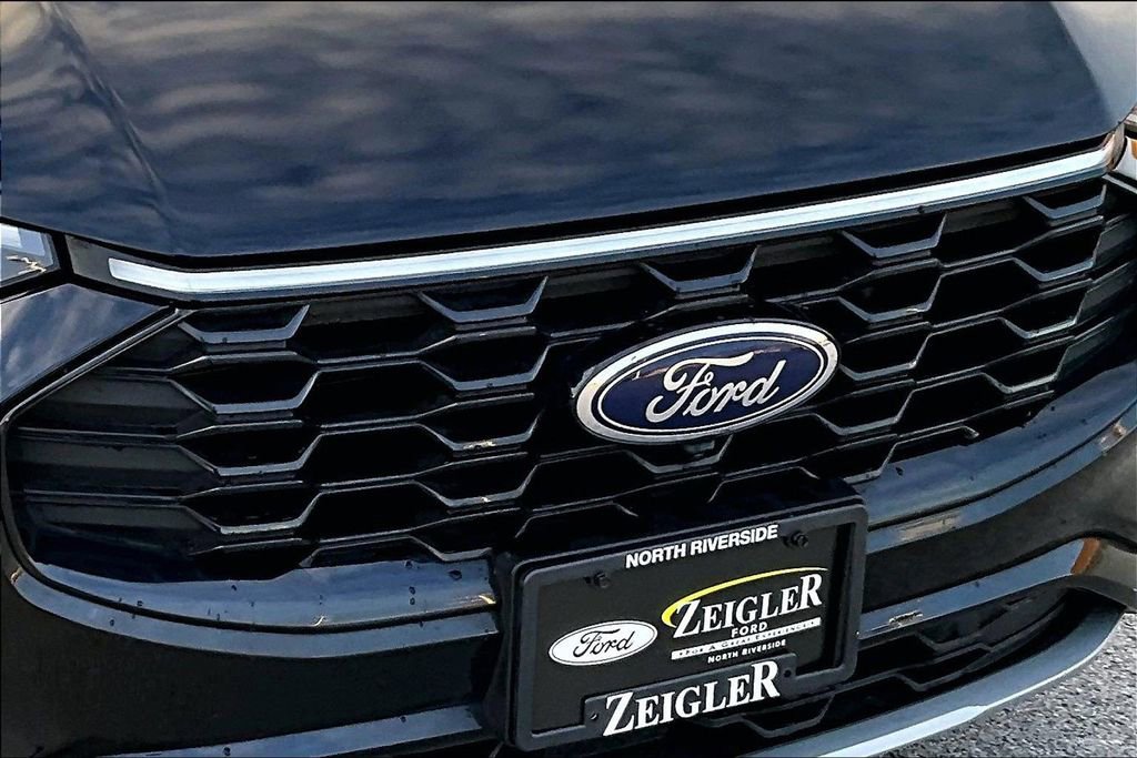 Certified 2023 Ford Escape ST-Line Elite w/ Premium Technology Package AWD/4WD image 30