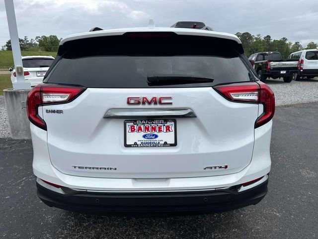 Used 2024 GMC Terrain AT4 image 2