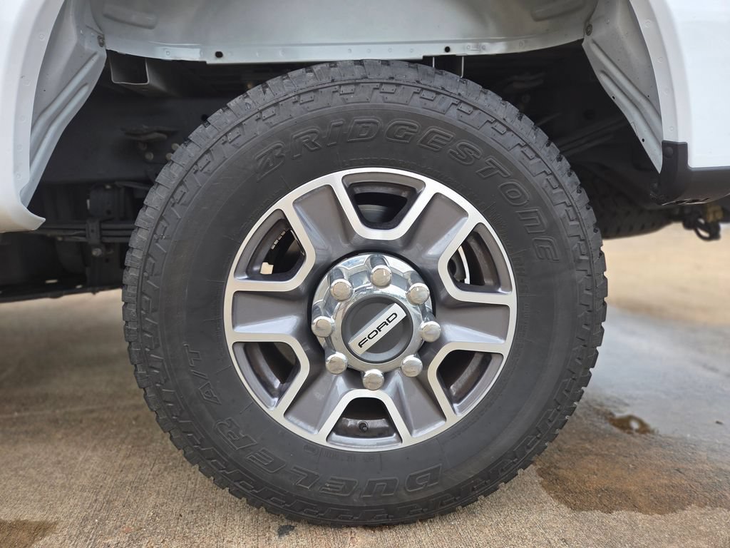 Certified 2025 Ford F350 Lariat w/ FX4 Off-Road Package AWD/4WD image 32