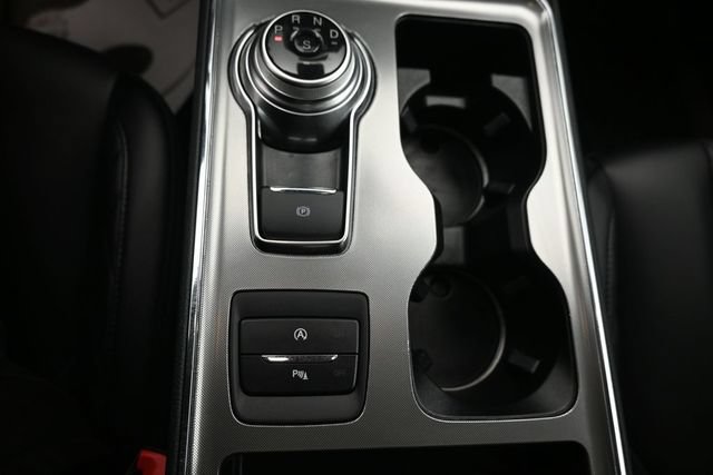 Certified 2024 Ford Edge Titanium AWD/4WD image 17