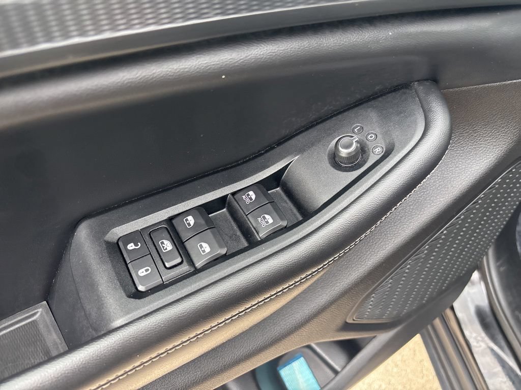 Used 2023 Jeep Grand Cherokee L Laredo AWD/4WD image 13