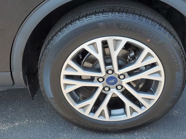 Certified 2022 Ford Escape SEL w/ Class II Trailer Tow Package AWD/4WD image 34