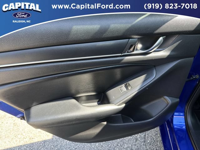 Used 2018 Honda Accord Sport image 17