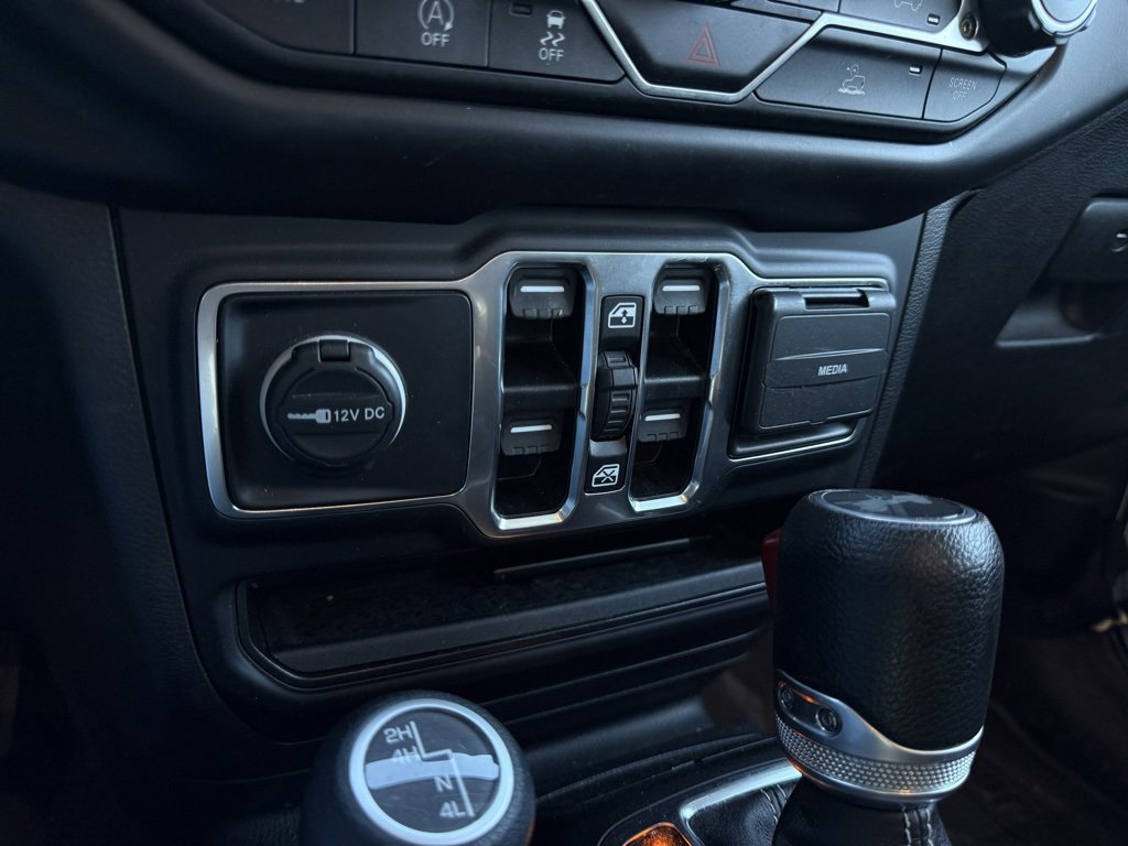 Used 2023 Jeep Wrangler Sahara w/ LED Lighting Group image 19