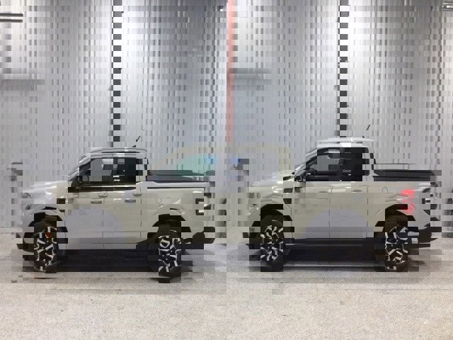 Certified 2024 Ford Maverick Lariat image 5