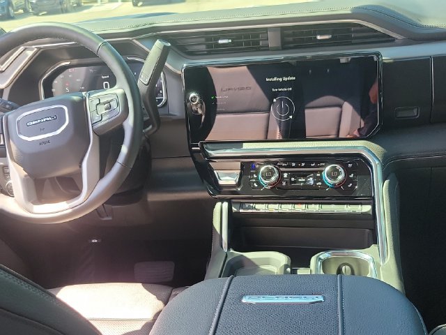 Used 2025 GMC Sierra 2500 Denali AWD/4WD image 24