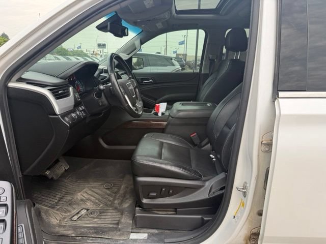 Used 2019 GMC Yukon XL SLT w/ Premium Edition AWD/4WD image 17
