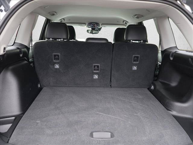 Used 2023 Jeep Grand Cherokee Limited AWD/4WD image 6