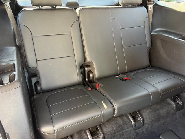 Used 2019 Chevrolet Traverse LT FWD image 36
