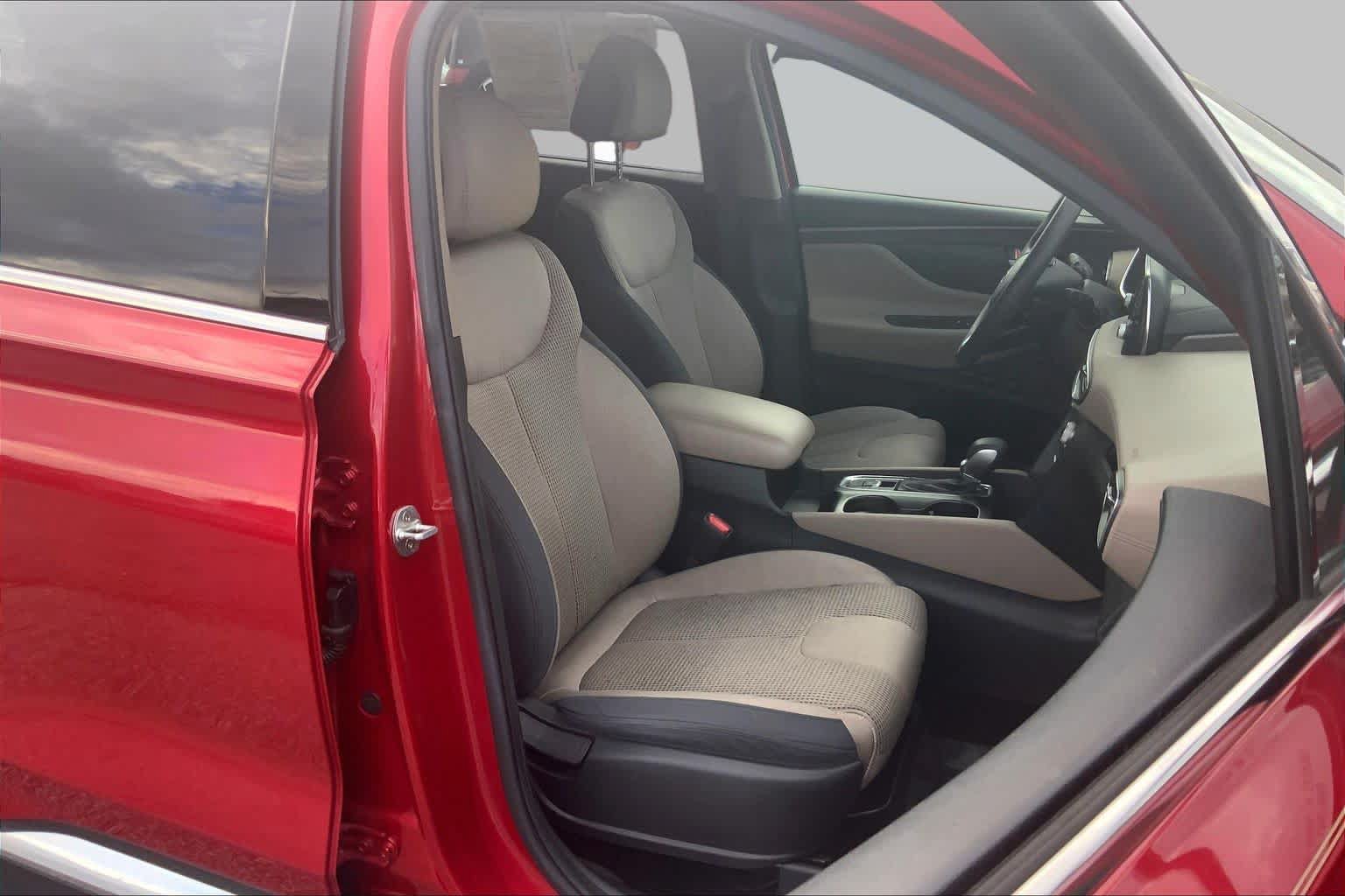 Used 2019 Hyundai Santa Fe SEL FWD image 8