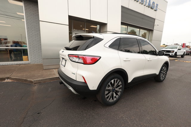 Certified 2020 Ford Escape Titanium AWD/4WD image 3