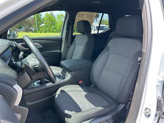 Used 2022 Chevrolet Traverse LT FWD image 20