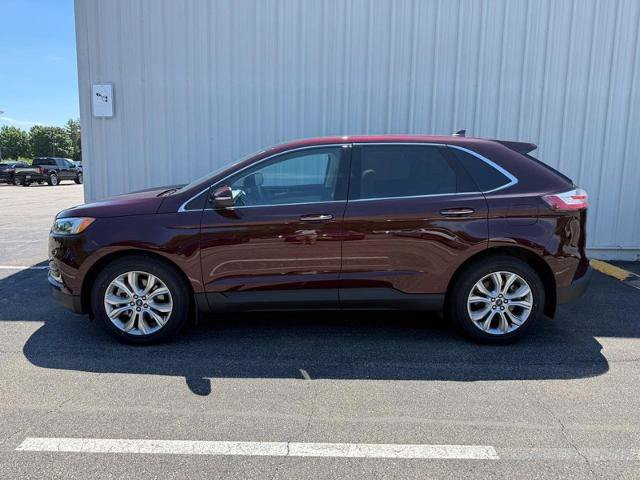 Certified 2021 Ford Edge Titanium w/ Equipment Group 301A AWD/4WD image 2
