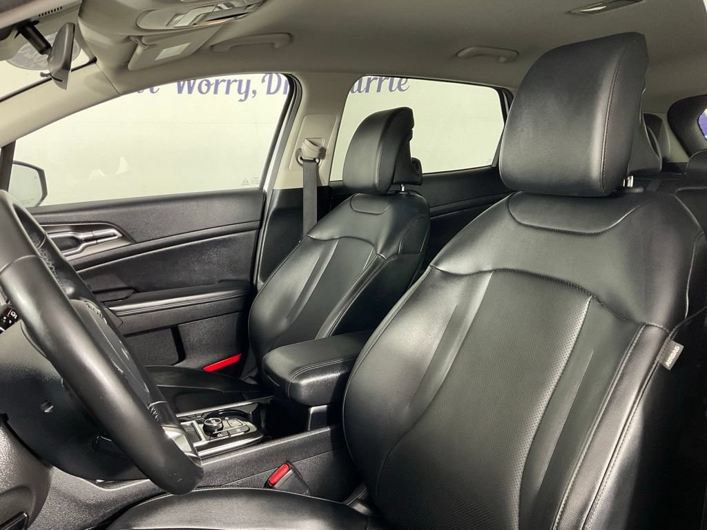 Used 2023 Kia Sportage EX FWD image 14