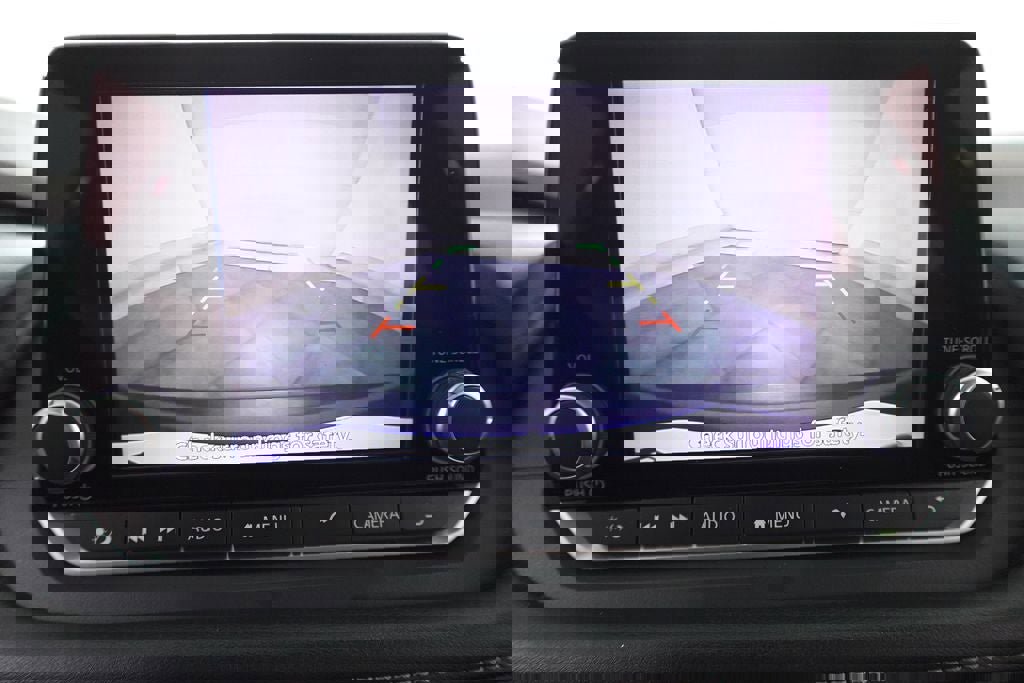 Used 2023 Nissan Rogue S image 18